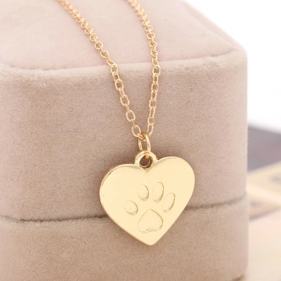 Skull & Arrow Shop Jewelry - 💥LAST ONE💥 Gold Paw Print Necklace